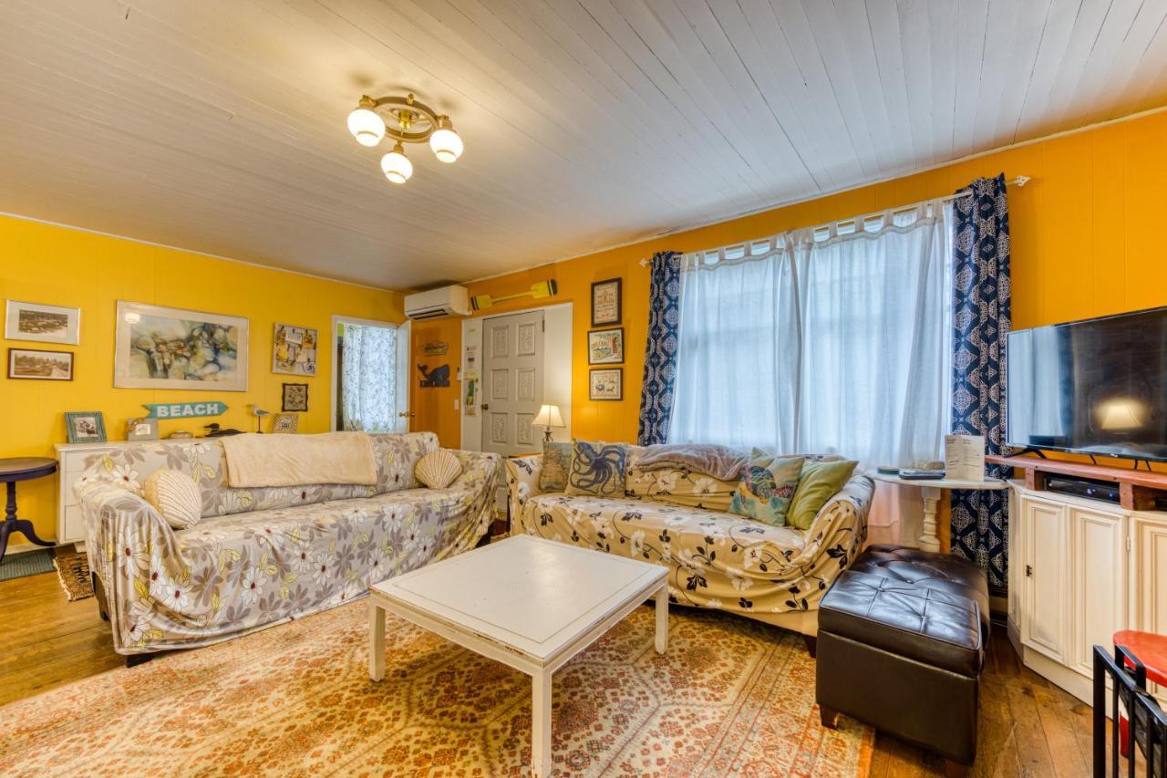 Cottage By The Sea Рокуэй-Бич Экстерьер фото